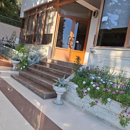 Jozi Kaiser Apartment 4 Дуррес Екстер'єр фото