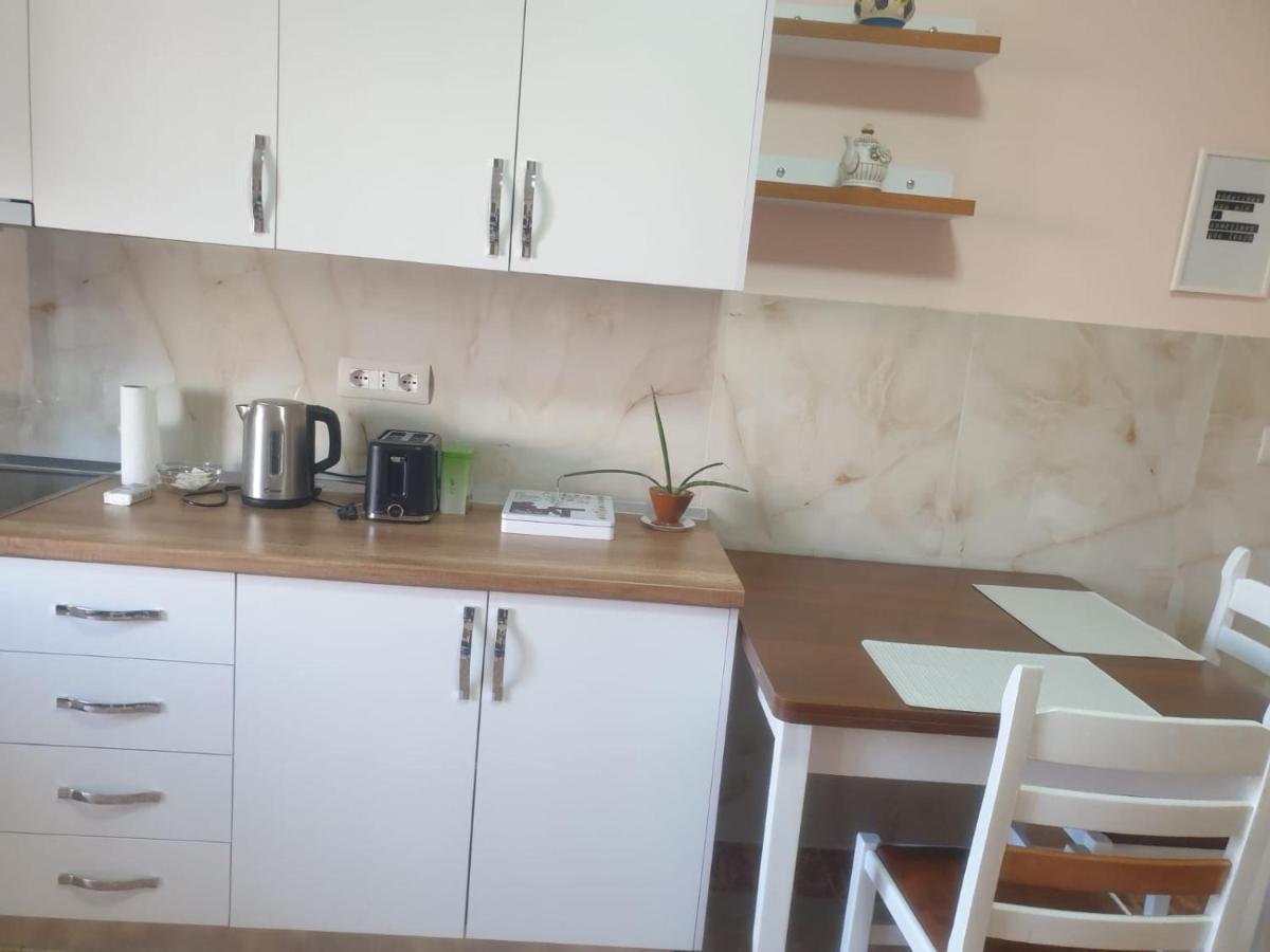 Jozi Kaiser Apartment 4 Дуррес Екстер'єр фото