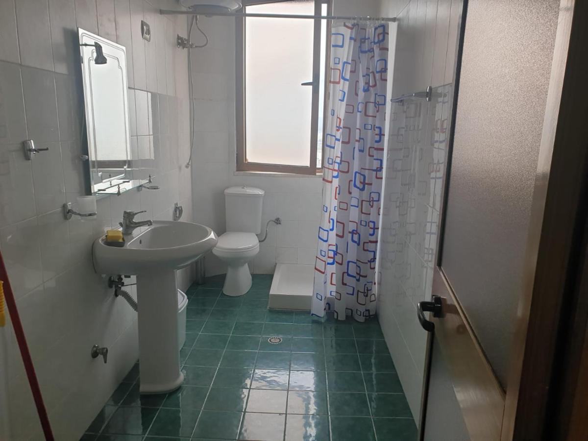 Jozi Kaiser Apartment 4 Дуррес Екстер'єр фото
